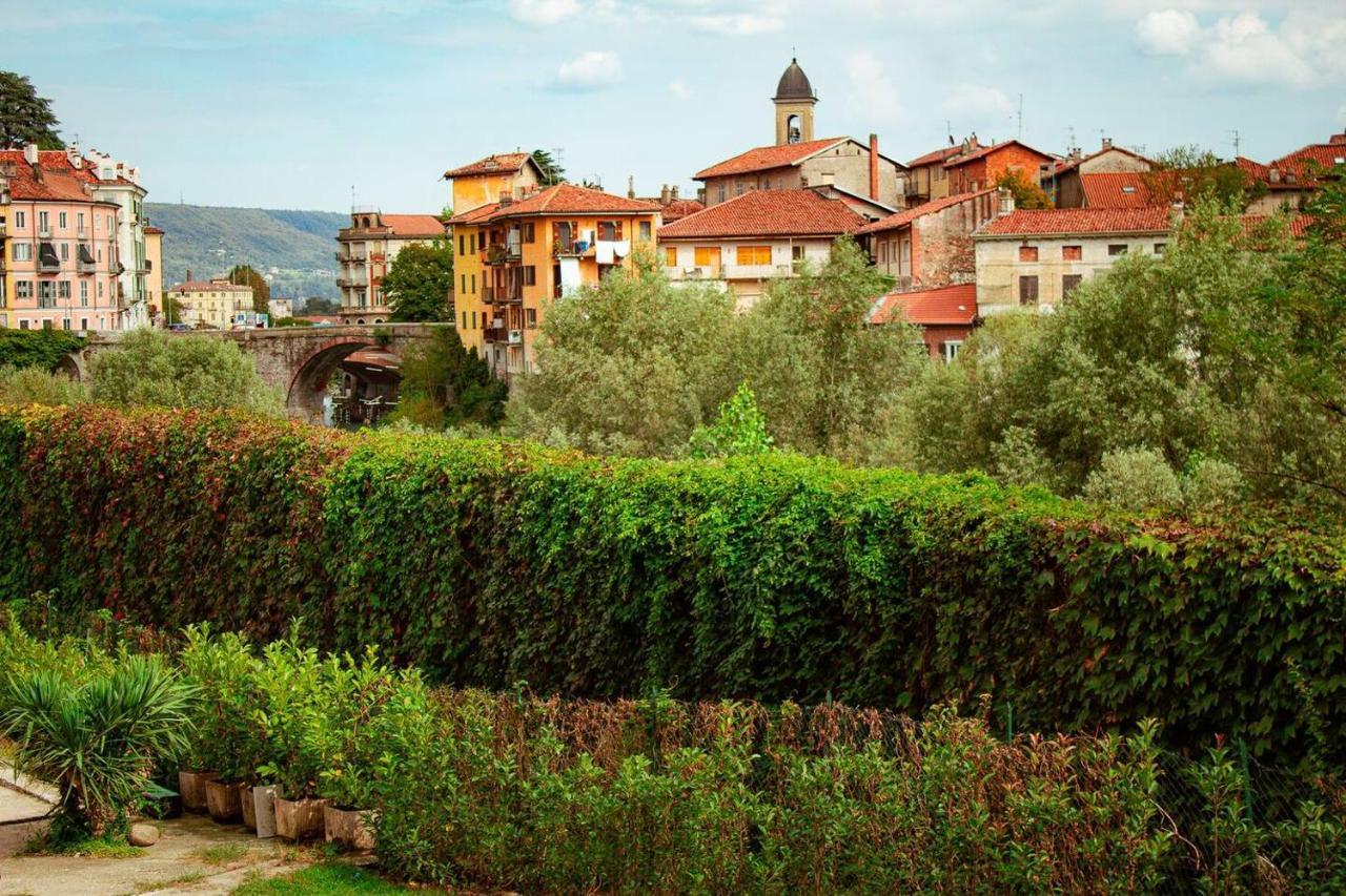 Le Camere Del Cappello Verde Ivrea Exterior photo
